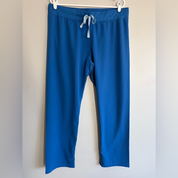 BUNDLE! Figs Women's Blue scrubs - Picture 3 of 6
